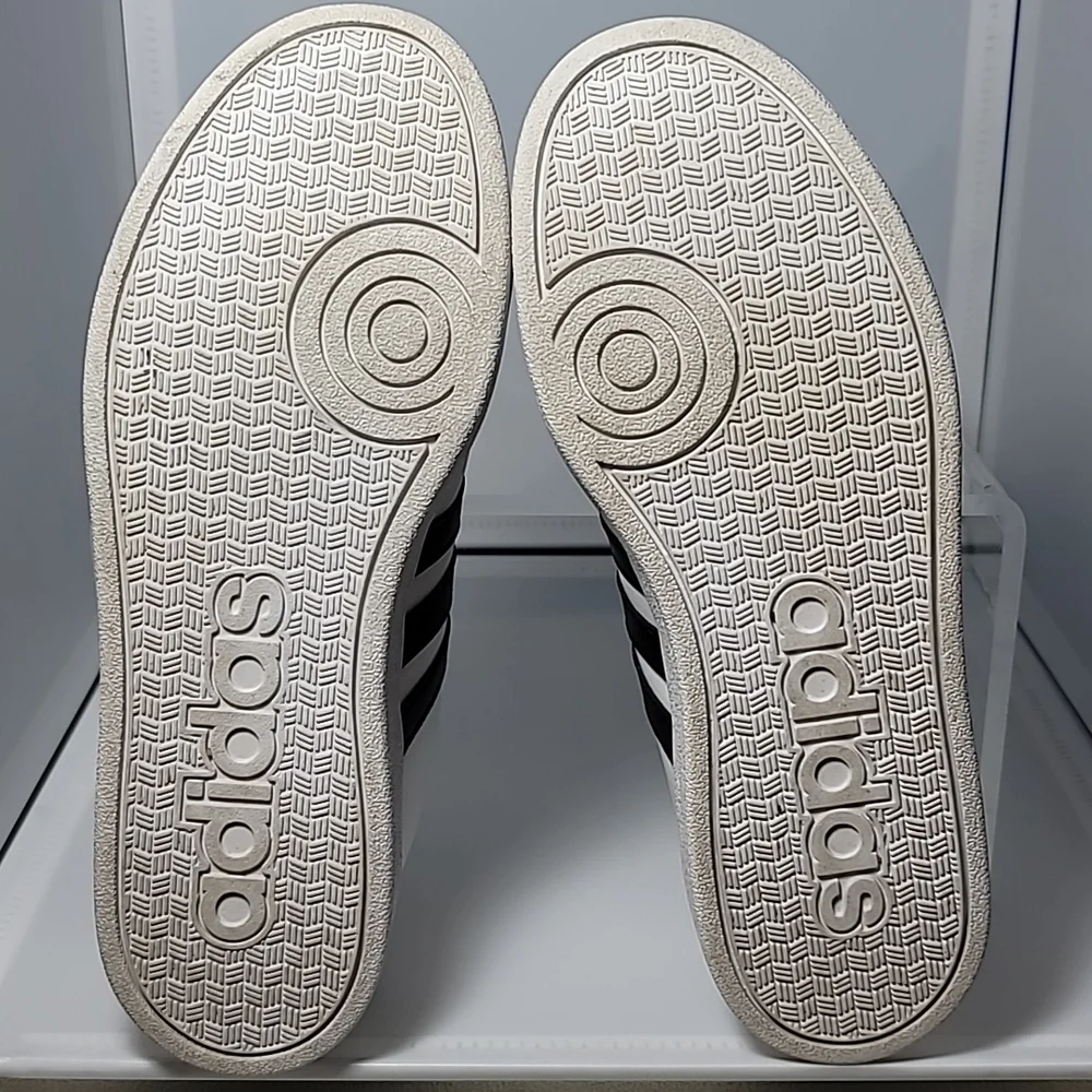 Adidas baseline AW4299 mens sz5 white with black stripes